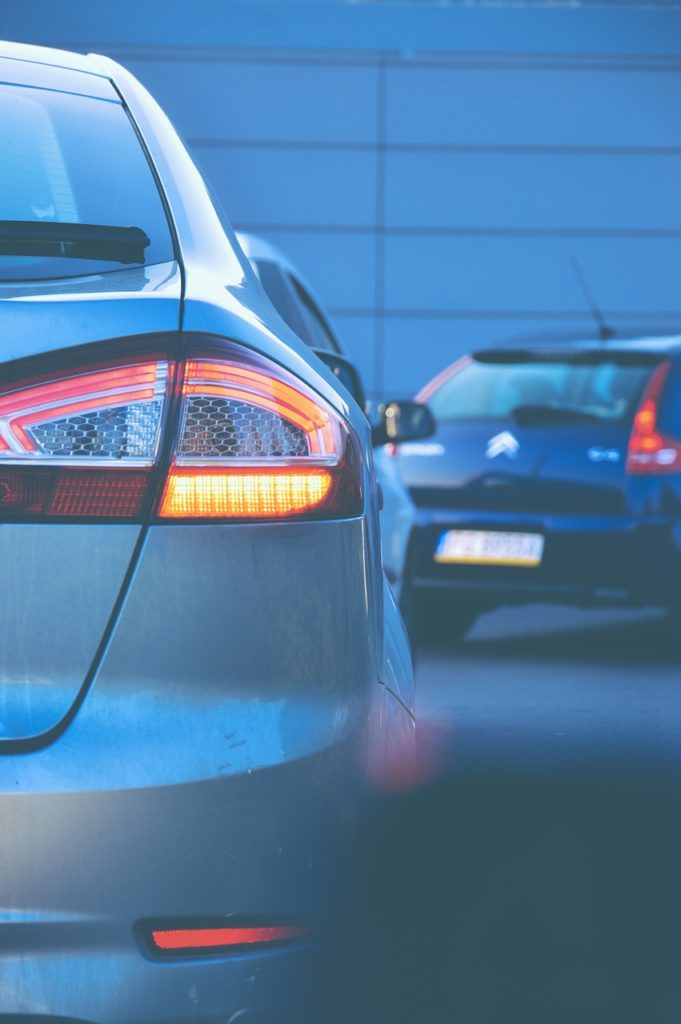 cars, traffic, automobiles-931852.jpg